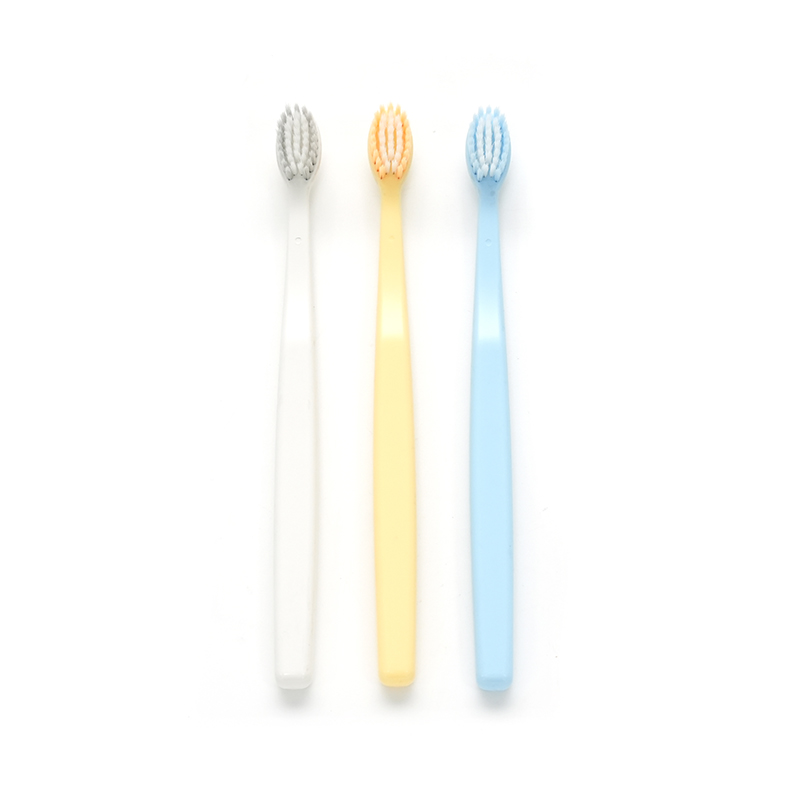 PP rukojeť Ultra jemné měkké štětiny PBT Hloubkové čištění pro dospělé Splňuje normy EURO Zubní kartáček